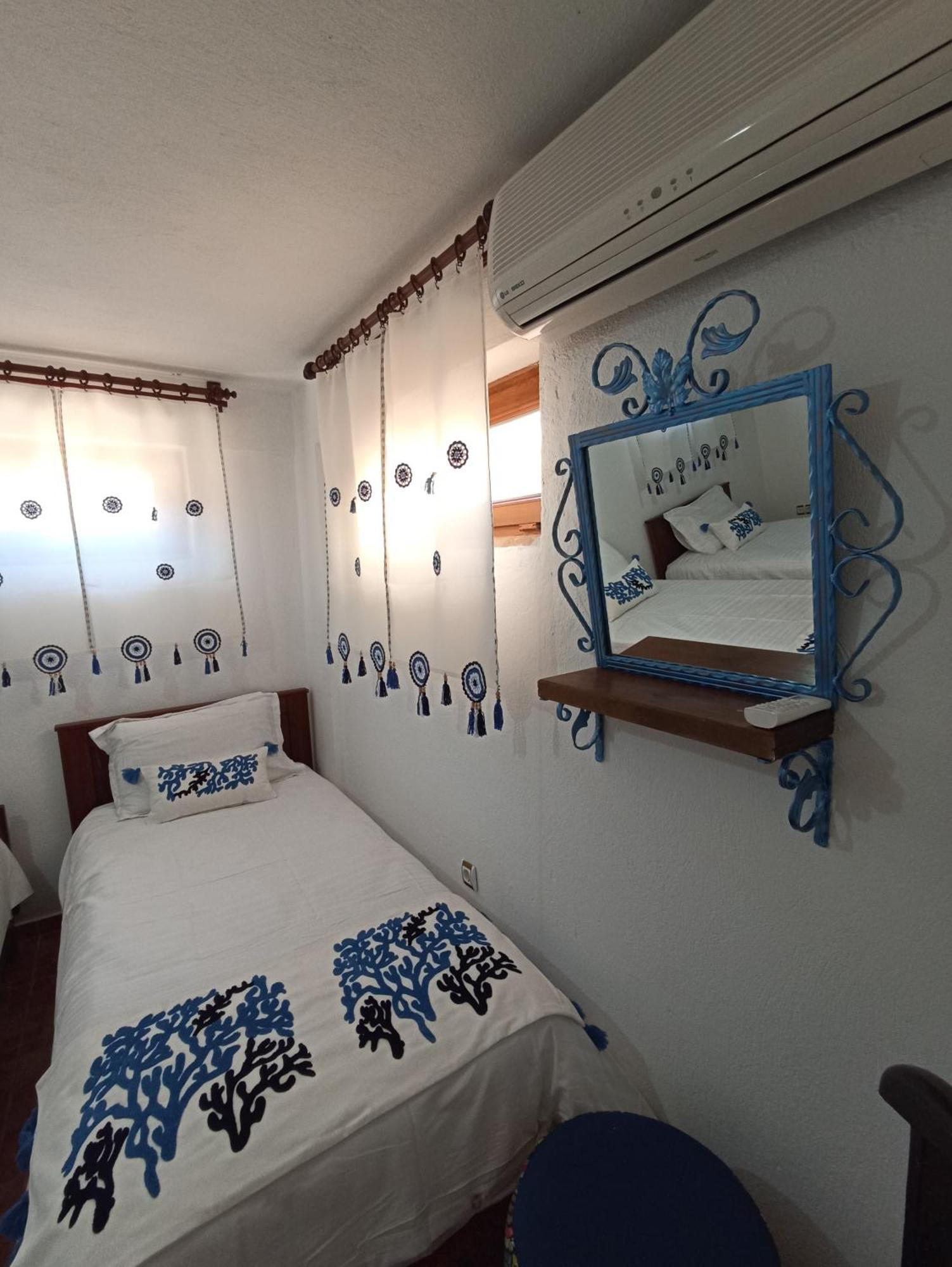 Adahan Bozcaada Otel Bagian luar foto